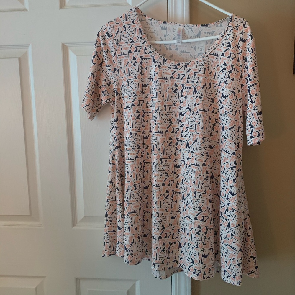 LulaRoe L Perfect T!  Worn twice!